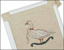 Load image into Gallery viewer, Q-Snap Frame 11" x 17"