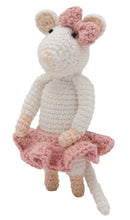 Load image into Gallery viewer, Ella - Amigurumi Kit