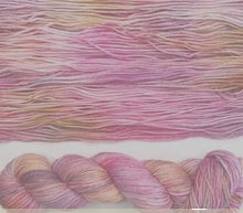 Charger l'image dans la galerie, Dream in Color ~ Smooshy Cashmere
