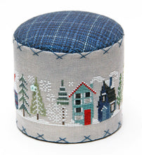 Load image into Gallery viewer, Frosty Tiny Town