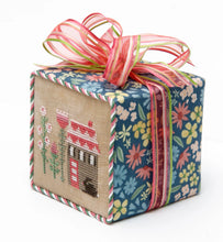 Load image into Gallery viewer, Blooming Frill