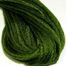 Load image into Gallery viewer, Woven Clover