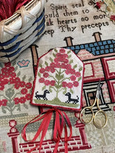 Charger l'image dans la galerie, Miss Campbell's Scissor Keep ~ 2024 Needlework Market