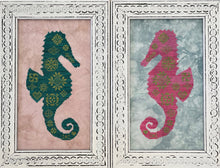 Load image into Gallery viewer, Quaker Seahorse