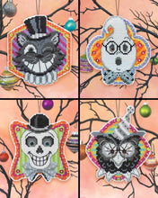 Load image into Gallery viewer, The Spooksters ~ Benny Bones