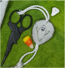 Load image into Gallery viewer, Sir Scissors Hollow