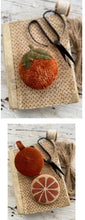 Charger l'image dans la galerie, Velvet Tangerine Needle Book