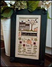 Load image into Gallery viewer, Pumpkin Hollow Farms