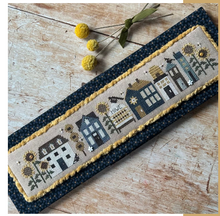 Charger l'image dans la galerie, A Honey of a Tiny Town