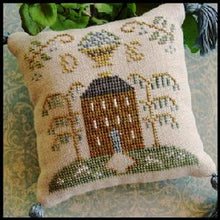 Charger l'image dans la galerie, Little House ABC Samplers 2 ~ DE