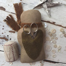 Charger l'image dans la galerie, Paisley ~ Animal Cracker Series