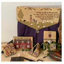 Charger l'image dans la galerie, Bonnie Dearie Sewing Purse & Smalls