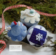 Load image into Gallery viewer, Winter Berries