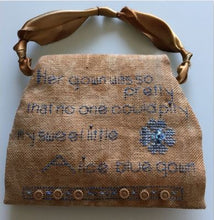 Load image into Gallery viewer, Alice Purse Needle Book
