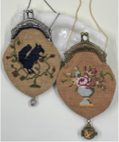 Charger l'image dans la galerie, Black Squirrel & Flower Vase Scissors Purse