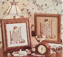 Load image into Gallery viewer, Flossie I