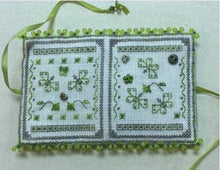 Charger l'image dans la galerie, Rabble of Butterflies Needle Book