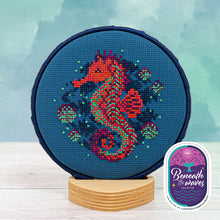 Charger l'image dans la galerie, Bubble Seahorse
