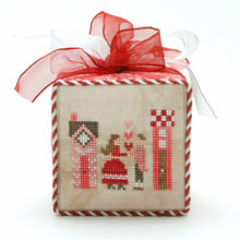 Load image into Gallery viewer, Big Hearted Frill
