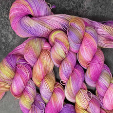 Charger l'image dans la galerie, Just Sock Yarn by Shirsty Cat Designs
