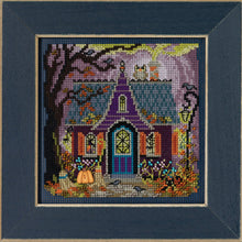 Charger l&#39;image dans la galerie, Haunted Cottage  ~ 2023 Button &amp; Beads Kit - Coming Soon
