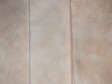 Charger l'image dans la galerie, Threads of Time Sewing Bird
