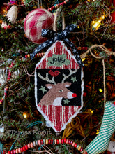 Charger l&#39;image dans la galerie, Santa &amp; Reindeer Ornaments ~ Punchneedle Pattern
