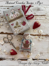 Load image into Gallery viewer, Pip (Animal Cracker Series)
