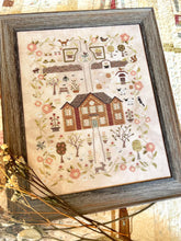 Charger l'image dans la galerie, Garden at Rosewood Hallow, The ~ Coming Soon (Pre-order)
