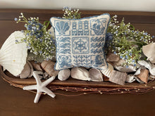 Charger l'image dans la galerie, Nautical Pillow

