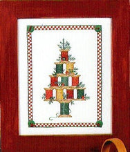 Charger l&#39;image dans la galerie, Christmas Spool Tree
