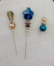 Load image into Gallery viewer, Queen Sewing Purse
