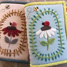 Charger l'image dans la galerie, Kindred Stitches
