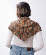 Charger l&#39;image dans la galerie, Pinking Shears Scarf
