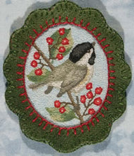 Charger l&#39;image dans la galerie, Knotted Miniatures - Crossed Wing Collection
