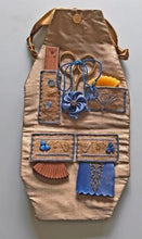 Charger l&#39;image dans la galerie, Alice Purse Needle Book
