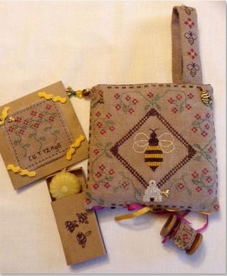 Pocket Full of Bees Pocket