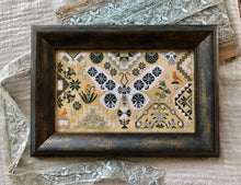 Load image into Gallery viewer, White Winter Moth
