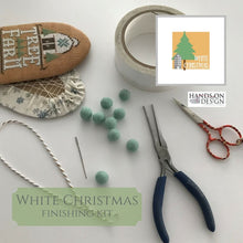 Charger l'image dans la galerie, White Christmas - Tree Farm
