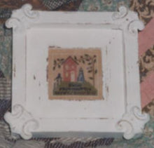 Load image into Gallery viewer, Chessie's House #5
