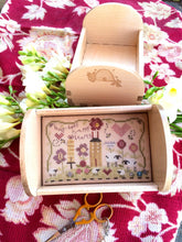 Load image into Gallery viewer, Busy Bees Stitching Tray Kit
