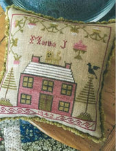 Charger l'image dans la galerie, Martha's Pillow
