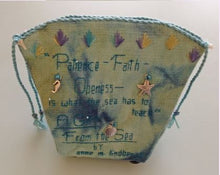 Charger l&#39;image dans la galerie, Just A Few Shells Case
