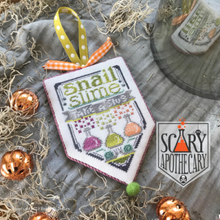 Charger l&#39;image dans la galerie, Scary Apothecary Series #6 ~ Snail Slime
